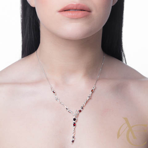 Etincelle - collier argent 925ème et grenat Etincelle - collier argent 925ème et grenat
