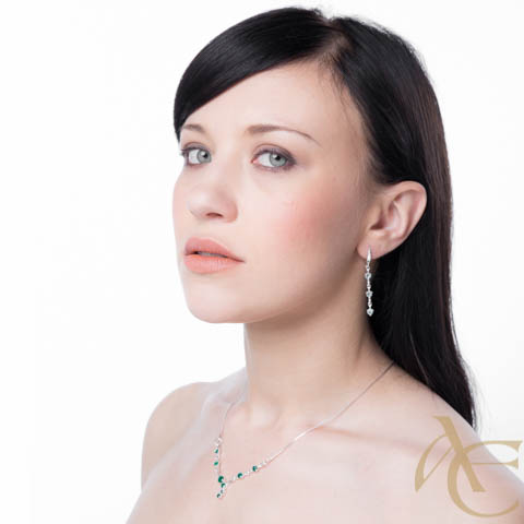 Charme - collier argent 925ème et agate verte Charme - collier argent 925ème et agate verte