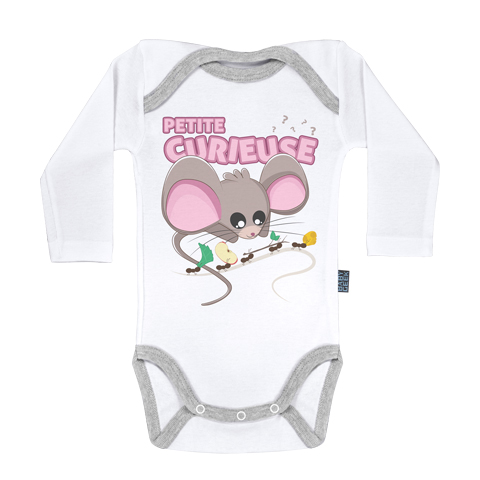 Souris curieuse Souris curieuse