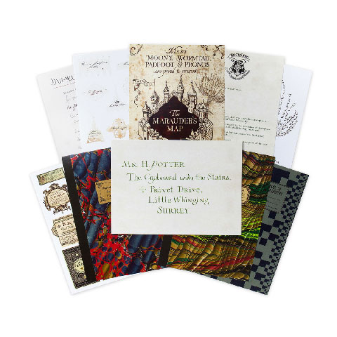 Lot de 20 cartes postales - la série Poudlard Lot de 20 cartes postales - la série Poudlard