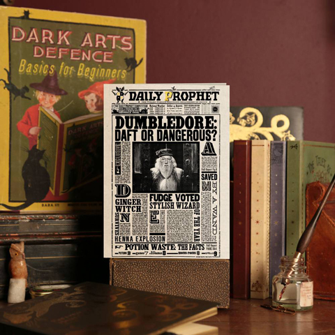 Carte de voeux lenticulaire Dumbledore - Daft or dangerous ? Carte de voeux lenticulaire Dumbledore - Daft or dangerous ?